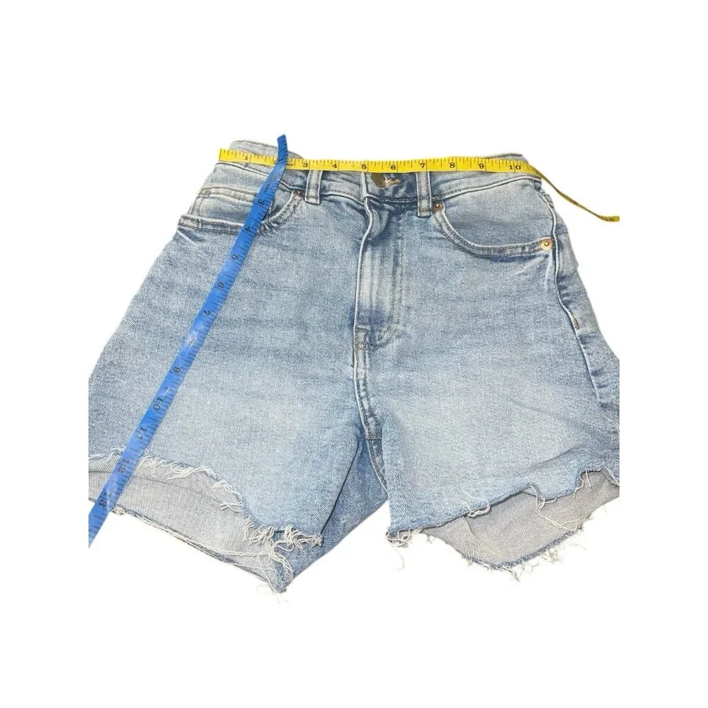 H&M Women's Size 2 Denim Jean Cut-Off Shorts - Picture 8 of 12